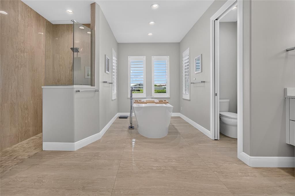 For Sale: $1,300,000 (3 beds, 2 baths, 2111 Square Feet)
