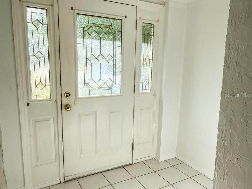 For Rent: $2,350 (3 beds, 2 baths, 1457 Square Feet)