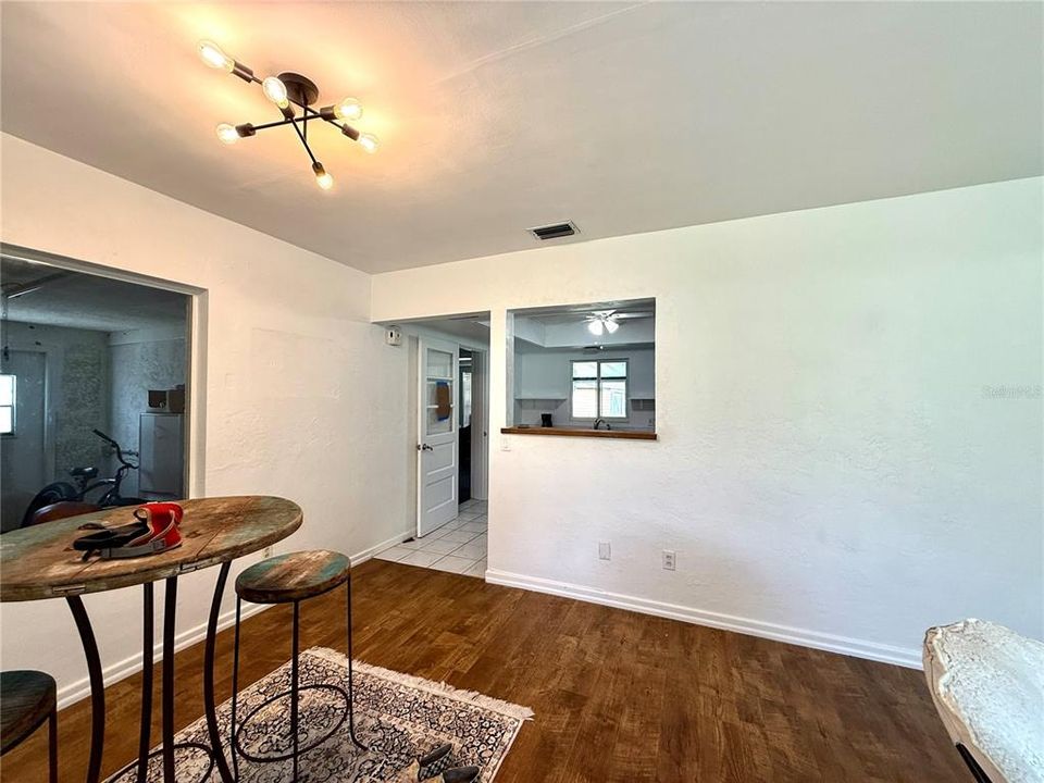 For Rent: $2,350 (3 beds, 2 baths, 1457 Square Feet)