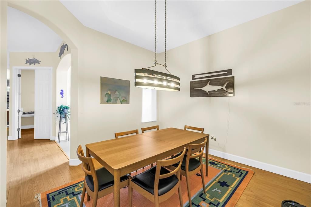 For Sale: $719,900 (3 beds, 2 baths, 2594 Square Feet)