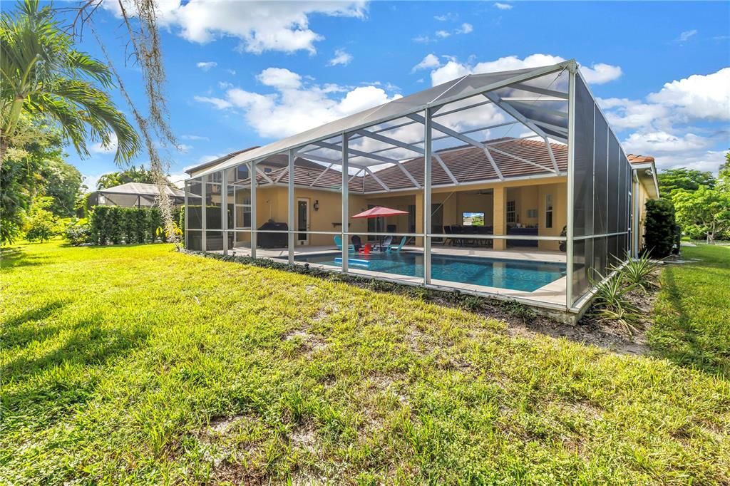 For Sale: $719,900 (3 beds, 2 baths, 2594 Square Feet)
