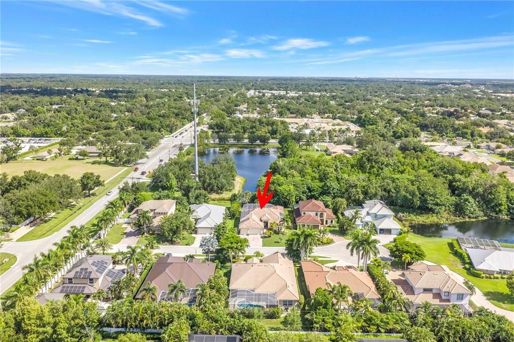 For Sale: $719,900 (3 beds, 2 baths, 2594 Square Feet)