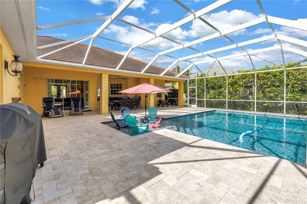 For Sale: $719,900 (3 beds, 2 baths, 2594 Square Feet)