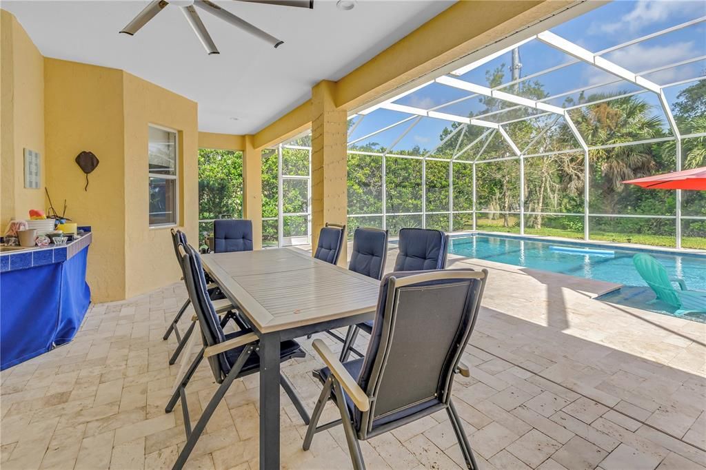 For Sale: $719,900 (3 beds, 2 baths, 2594 Square Feet)