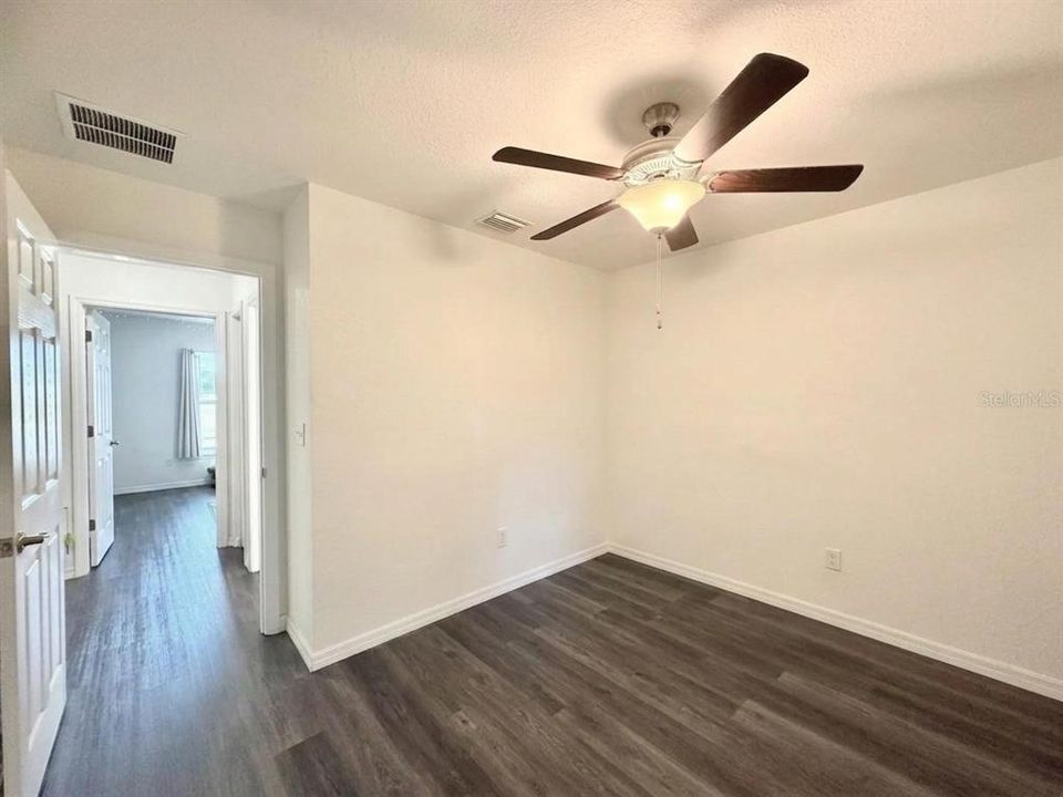 For Sale: $242,500 (3 beds, 2 baths, 1319 Square Feet)