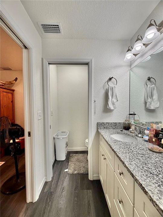 For Sale: $242,500 (3 beds, 2 baths, 1319 Square Feet)