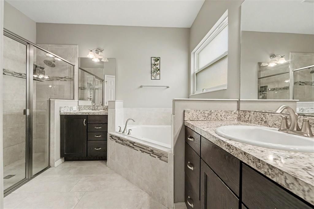 For Sale: $370,000 (3 beds, 2 baths, 2042 Square Feet)