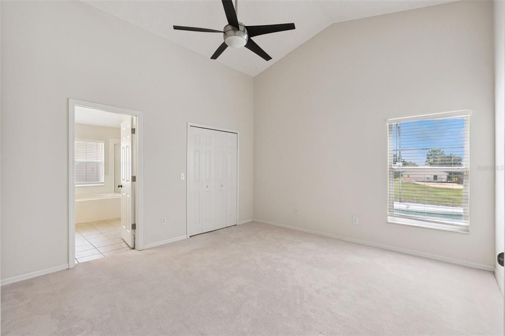 For Sale: $355,000 (3 beds, 2 baths, 1602 Square Feet)