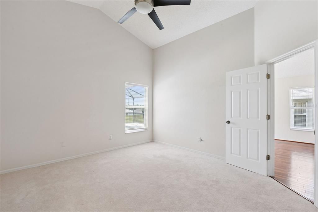 For Sale: $355,000 (3 beds, 2 baths, 1602 Square Feet)