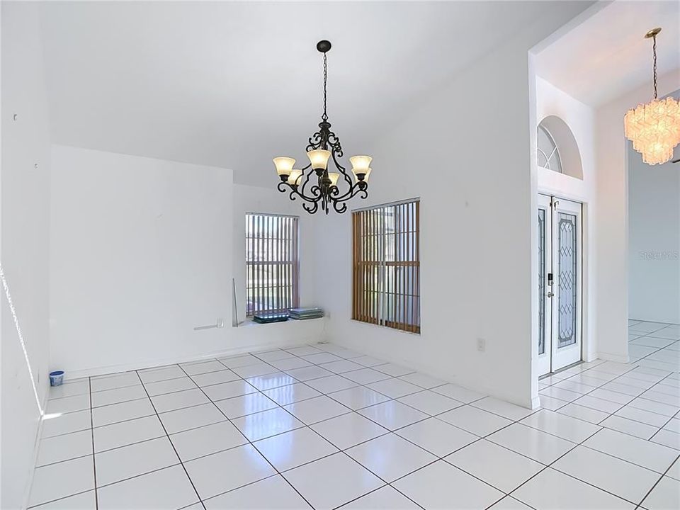 For Sale: $464,500 (4 beds, 3 baths, 2709 Square Feet)