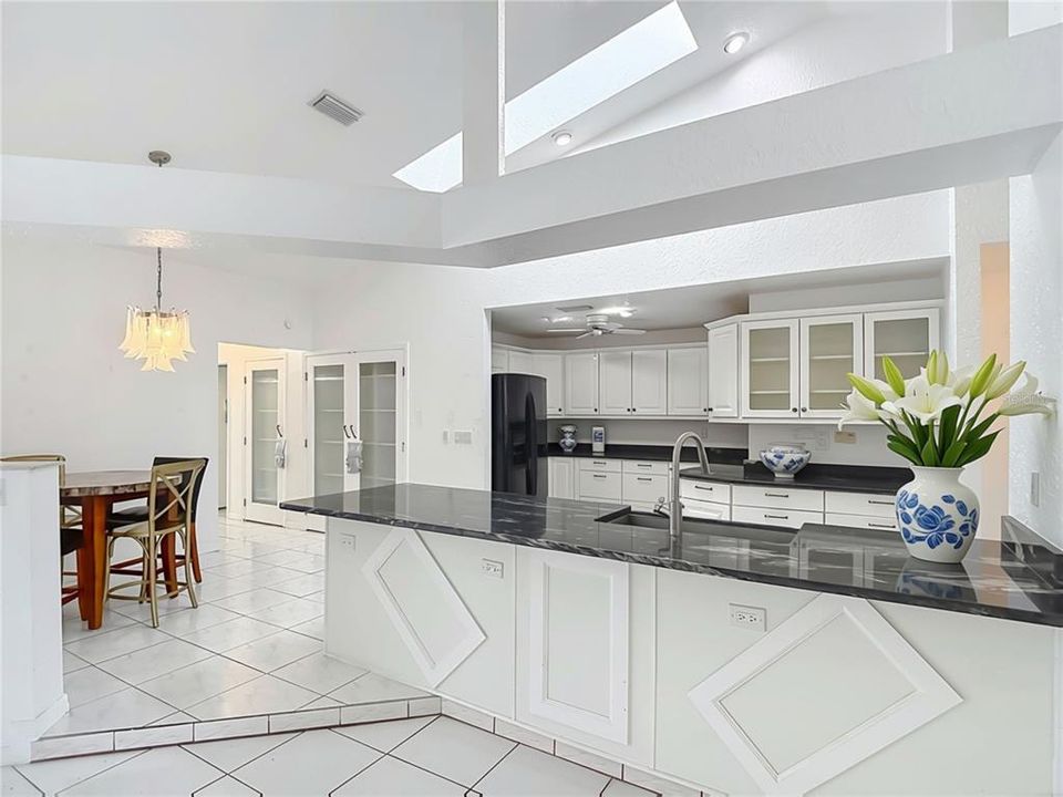 For Sale: $464,500 (4 beds, 3 baths, 2709 Square Feet)
