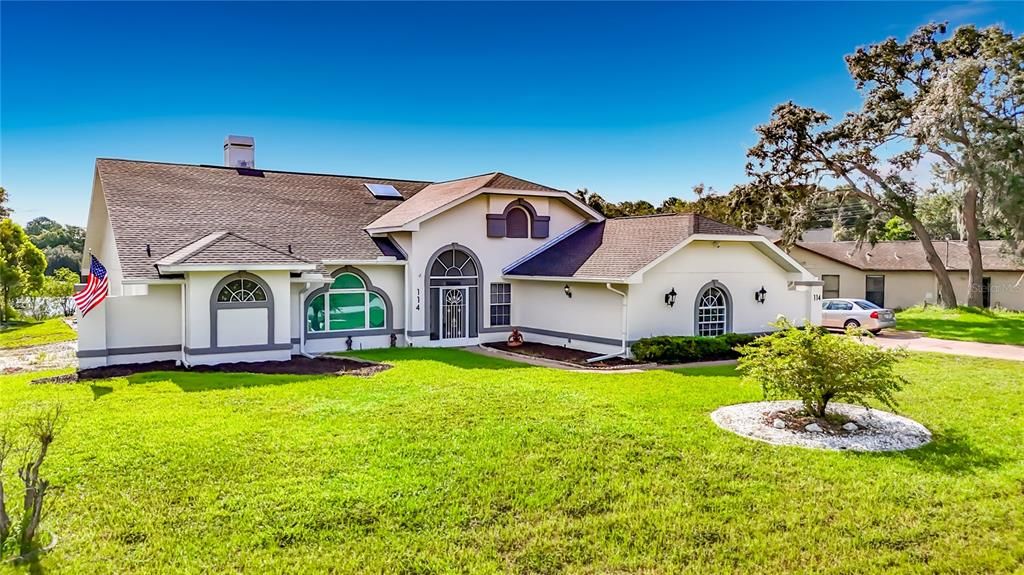 For Sale: $464,500 (4 beds, 3 baths, 2709 Square Feet)