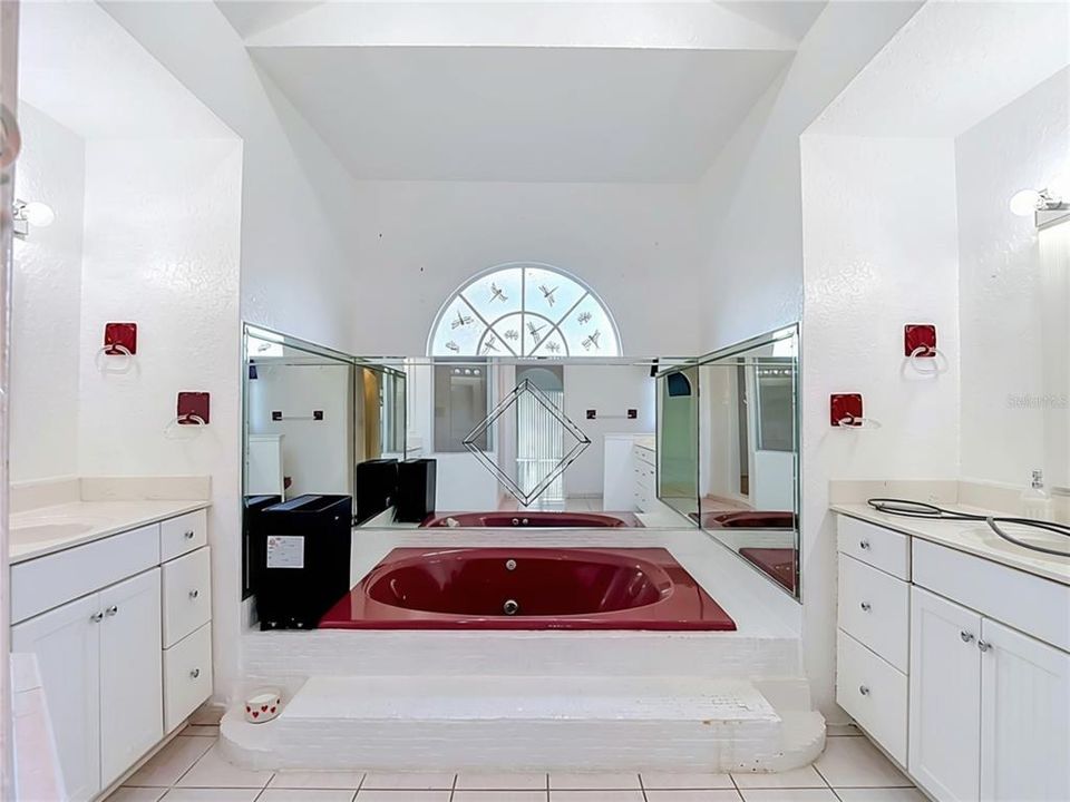 For Sale: $464,500 (4 beds, 3 baths, 2709 Square Feet)