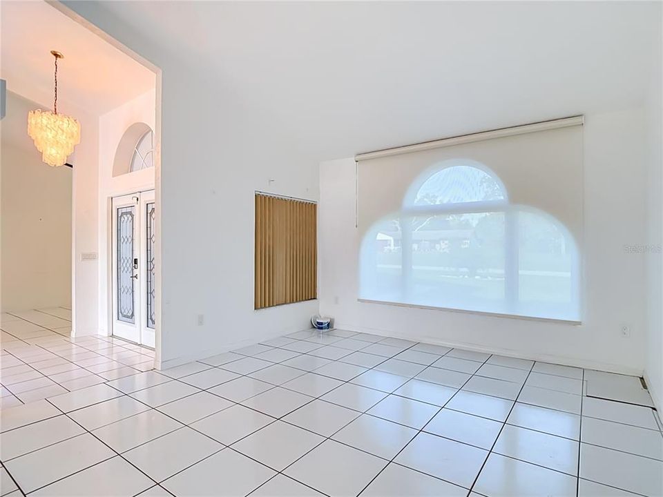 For Sale: $464,500 (4 beds, 3 baths, 2709 Square Feet)
