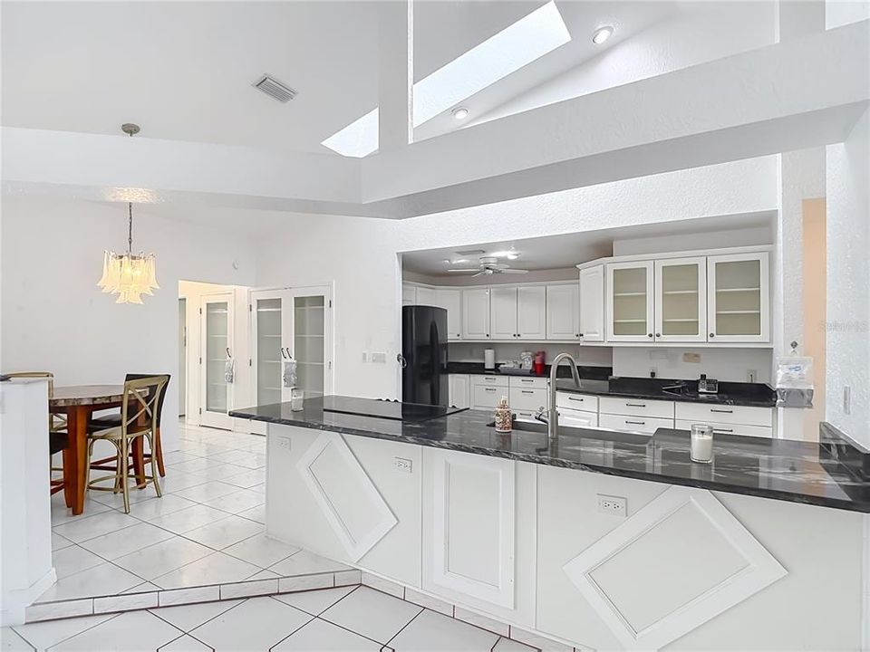 For Sale: $464,500 (4 beds, 3 baths, 2709 Square Feet)