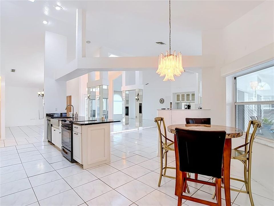 For Sale: $464,500 (4 beds, 3 baths, 2709 Square Feet)