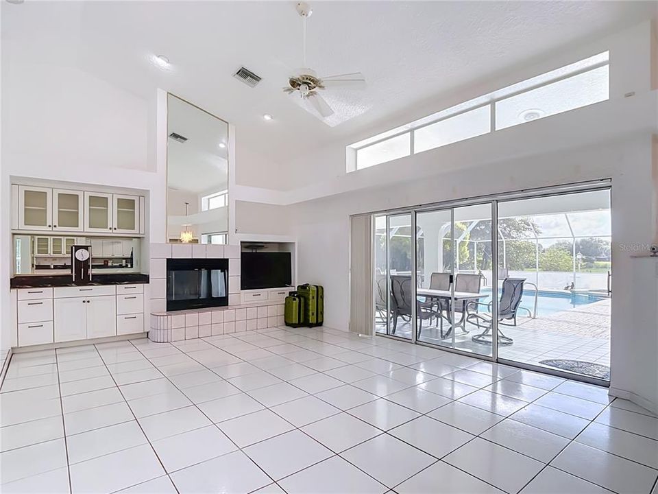 For Sale: $464,500 (4 beds, 3 baths, 2709 Square Feet)