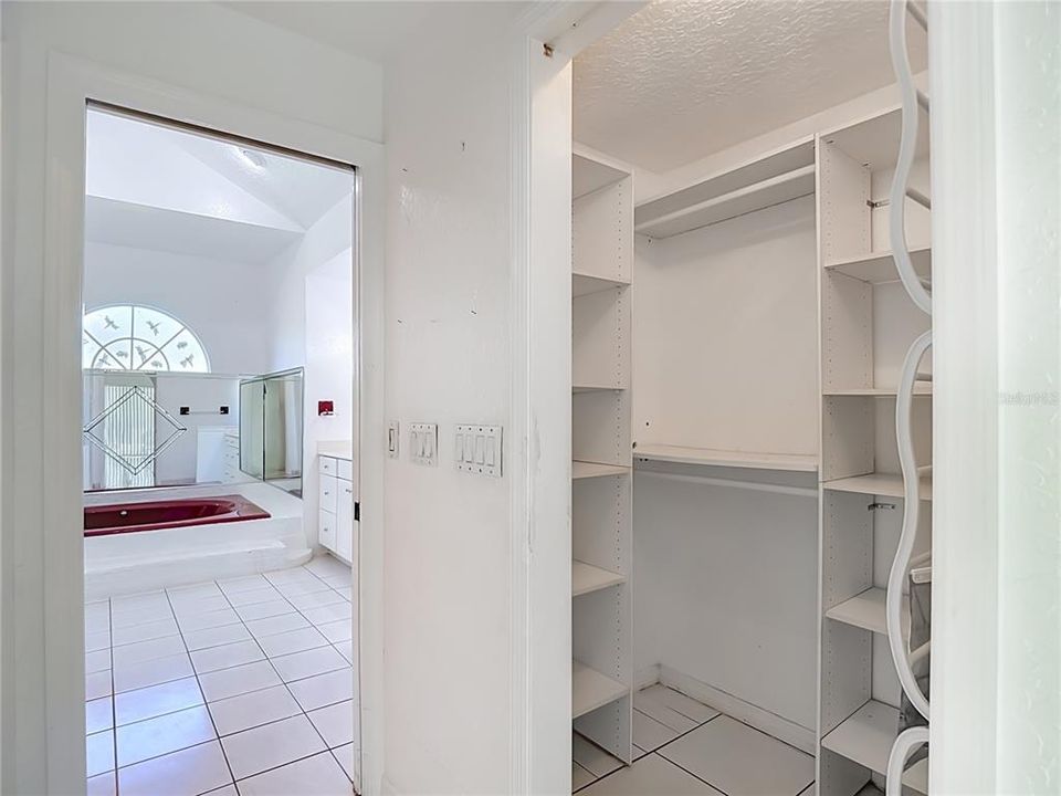 For Sale: $464,500 (4 beds, 3 baths, 2709 Square Feet)