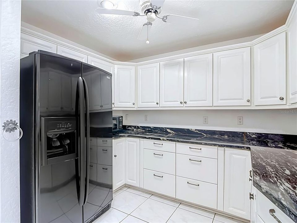 For Sale: $464,500 (4 beds, 3 baths, 2709 Square Feet)