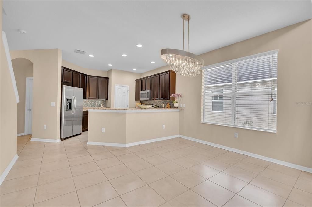 For Sale: $349,000 (3 beds, 3 baths, 2065 Square Feet)