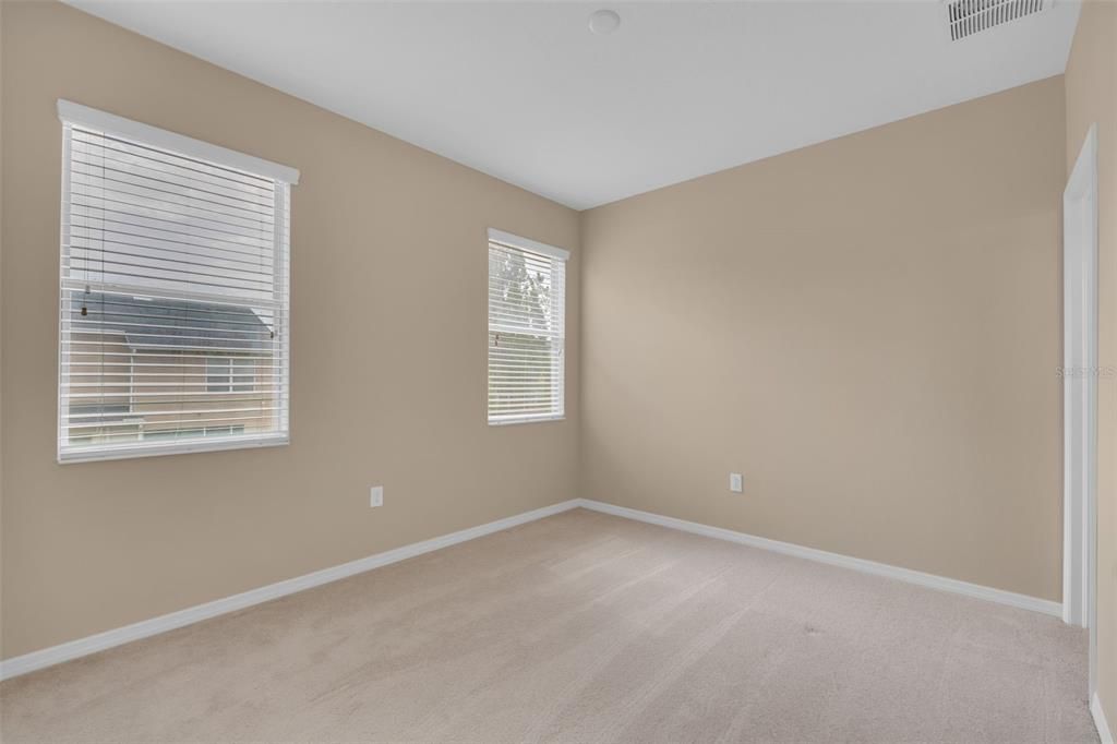 For Sale: $349,000 (3 beds, 3 baths, 2065 Square Feet)