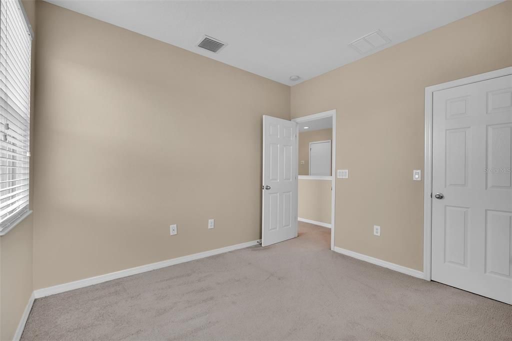 For Sale: $349,000 (3 beds, 3 baths, 2065 Square Feet)
