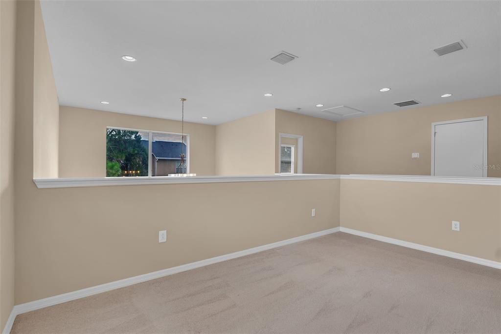 For Sale: $349,000 (3 beds, 3 baths, 2065 Square Feet)