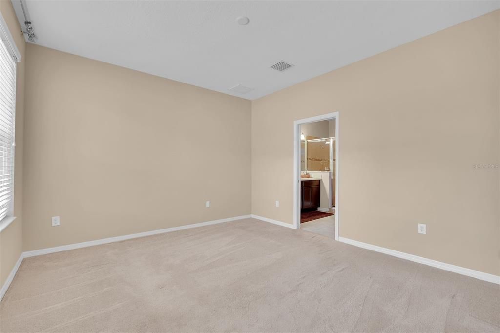 For Sale: $349,000 (3 beds, 3 baths, 2065 Square Feet)