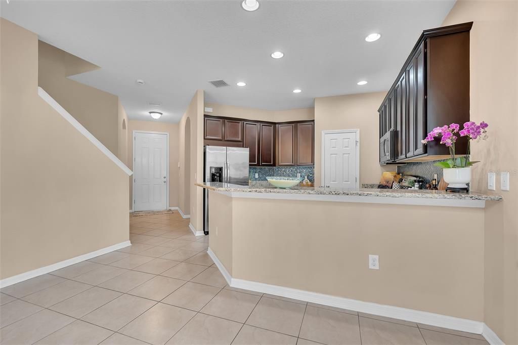For Sale: $349,000 (3 beds, 3 baths, 2065 Square Feet)