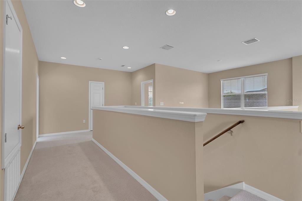 For Sale: $349,000 (3 beds, 3 baths, 2065 Square Feet)