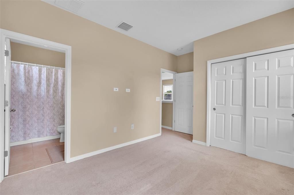 For Sale: $349,000 (3 beds, 3 baths, 2065 Square Feet)