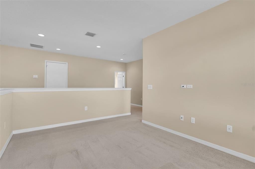 For Sale: $349,000 (3 beds, 3 baths, 2065 Square Feet)