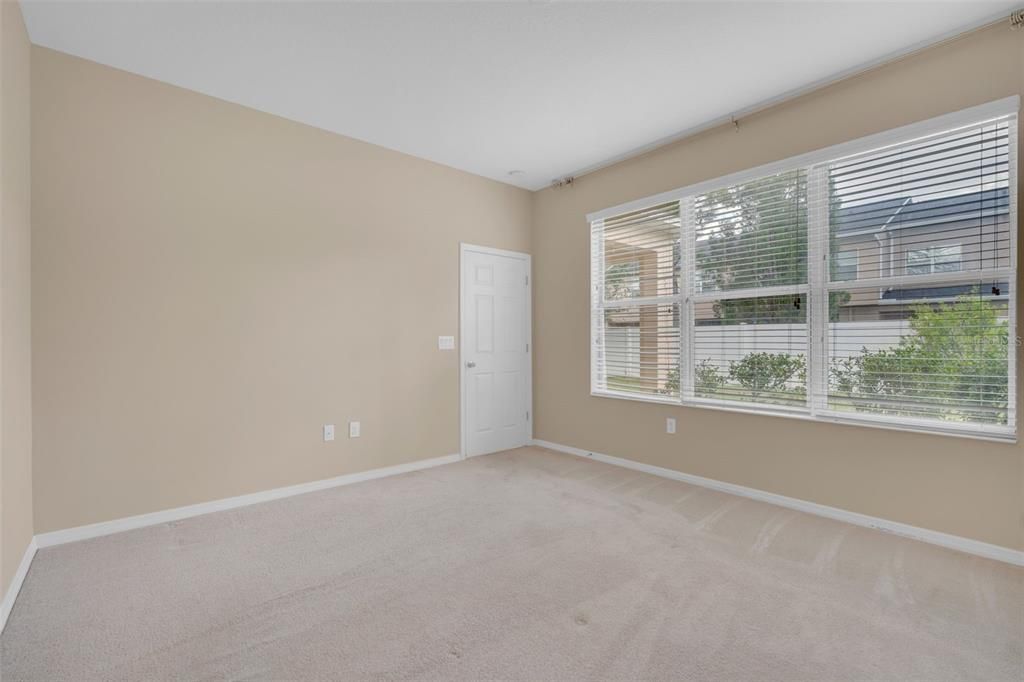 For Sale: $349,000 (3 beds, 3 baths, 2065 Square Feet)