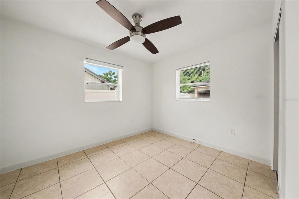For Sale: $255,000 (3 beds, 1 baths, 960 Square Feet)