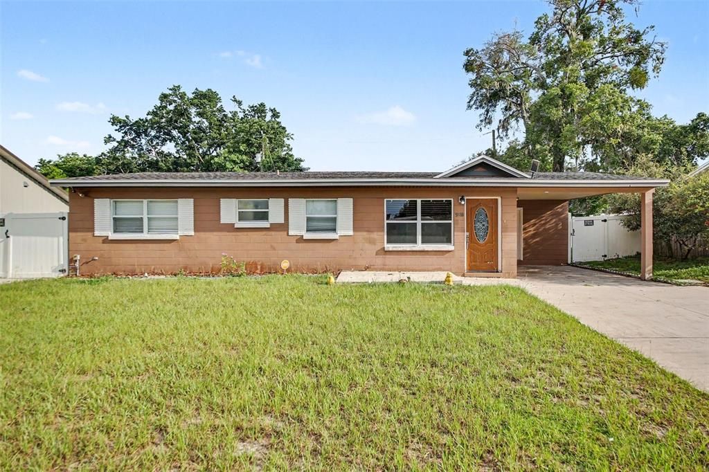 For Sale: $255,000 (3 beds, 1 baths, 960 Square Feet)