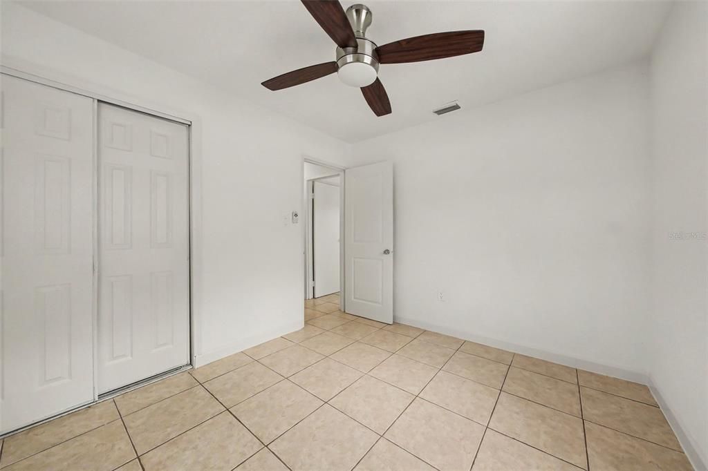For Sale: $255,000 (3 beds, 1 baths, 960 Square Feet)