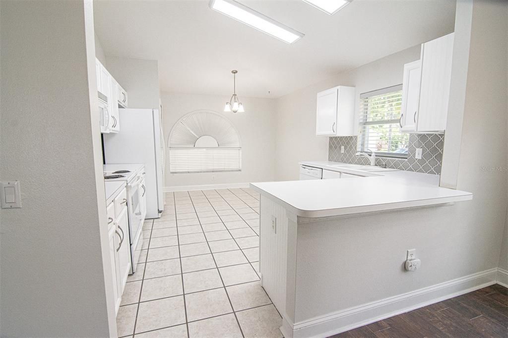 For Rent: $2,850 (3 beds, 2 baths, 1620 Square Feet)