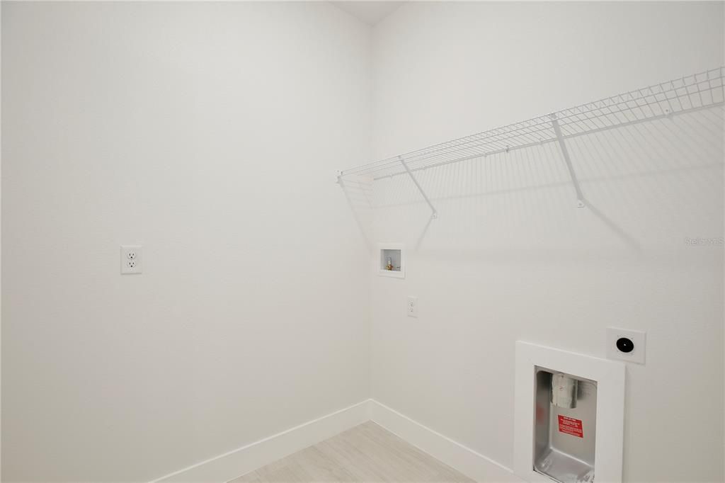 En Venta: $314,900 (3 camas, 2 baños, 1632 Pies cuadrados)