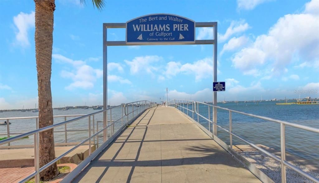 For Sale: $210,000 (2 beds, 1 baths, 720 Square Feet)