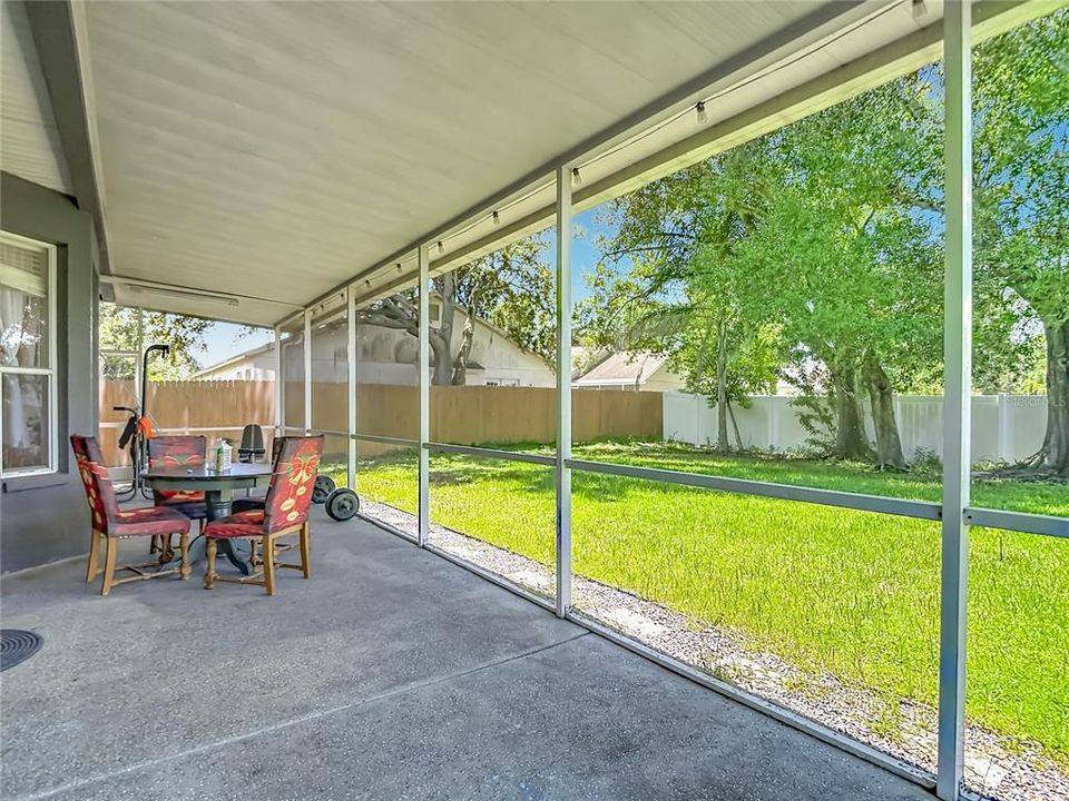 For Sale: $420,000 (4 beds, 2 baths, 2432 Square Feet)