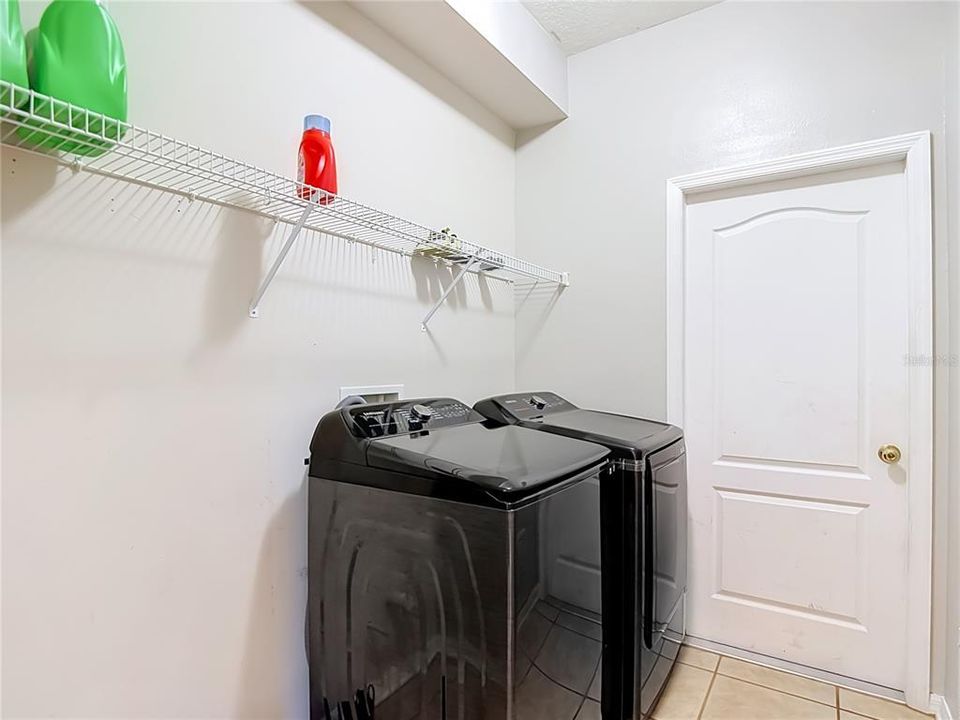 For Sale: $420,000 (4 beds, 2 baths, 2432 Square Feet)