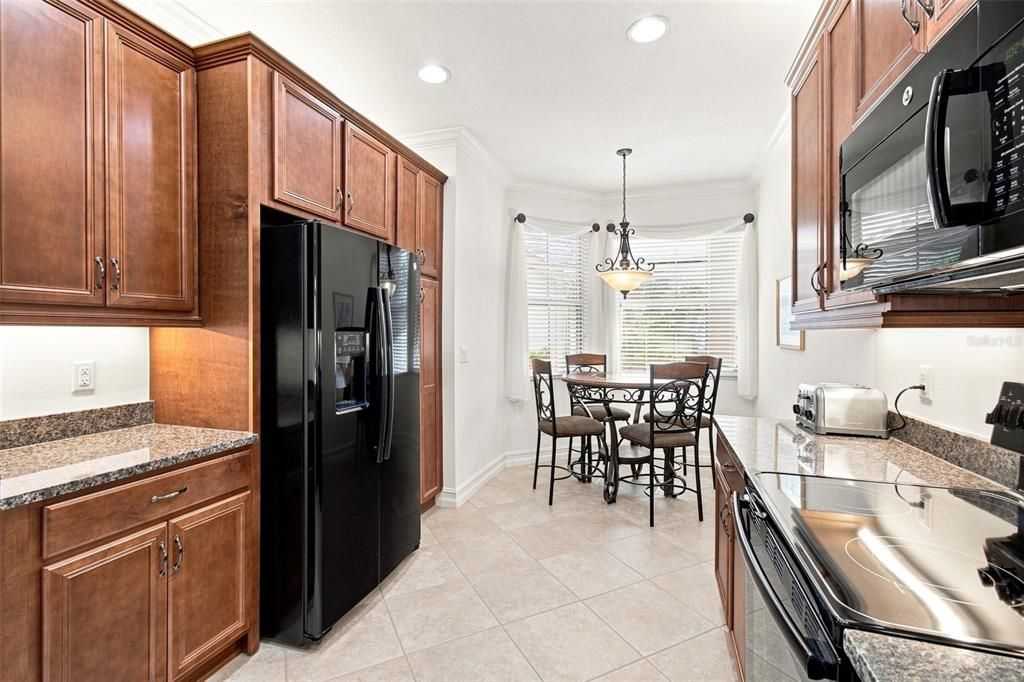 For Sale: $322,500 (2 beds, 2 baths, 1756 Square Feet)