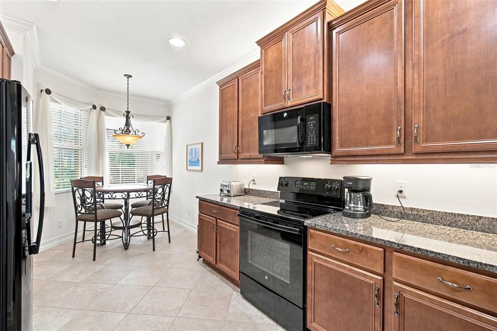 For Sale: $322,500 (2 beds, 2 baths, 1756 Square Feet)