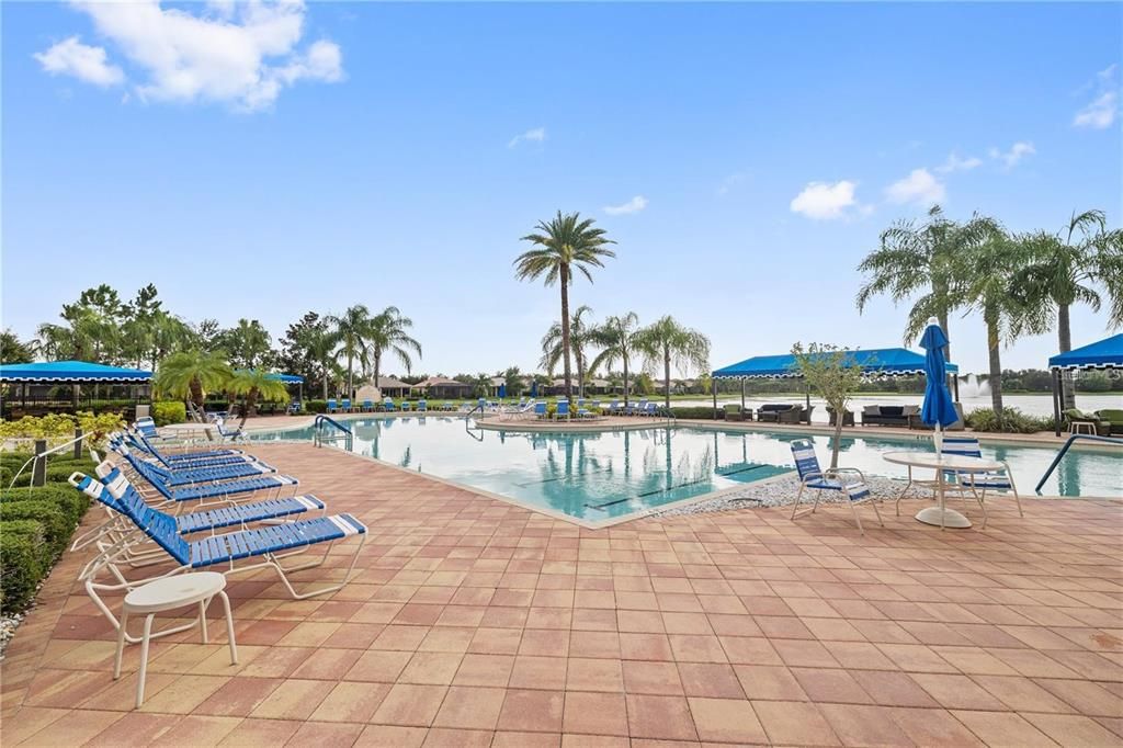 For Sale: $322,500 (2 beds, 2 baths, 1756 Square Feet)