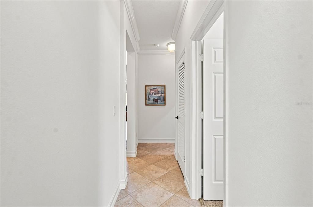 For Sale: $322,500 (2 beds, 2 baths, 1756 Square Feet)