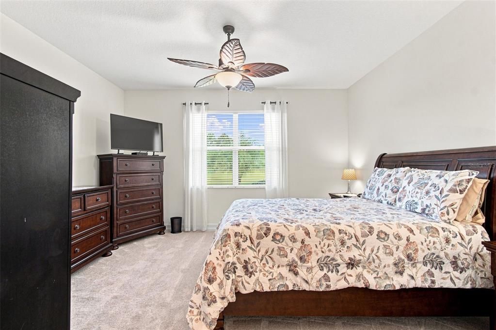 For Sale: $322,500 (2 beds, 2 baths, 1756 Square Feet)