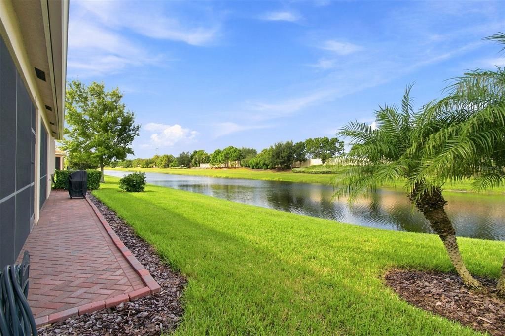 For Sale: $322,500 (2 beds, 2 baths, 1756 Square Feet)