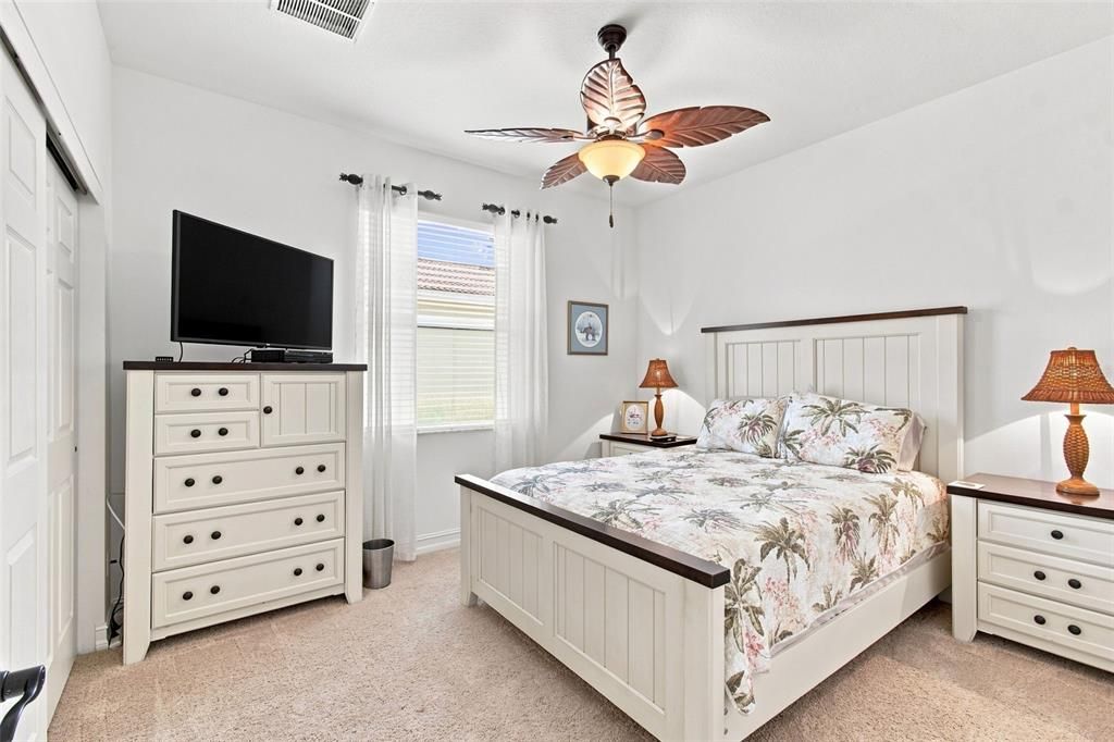 For Sale: $322,500 (2 beds, 2 baths, 1756 Square Feet)