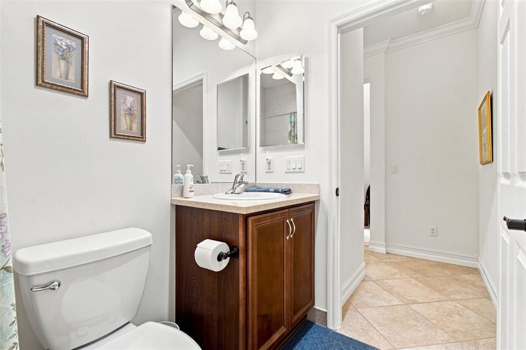 For Sale: $322,500 (2 beds, 2 baths, 1756 Square Feet)