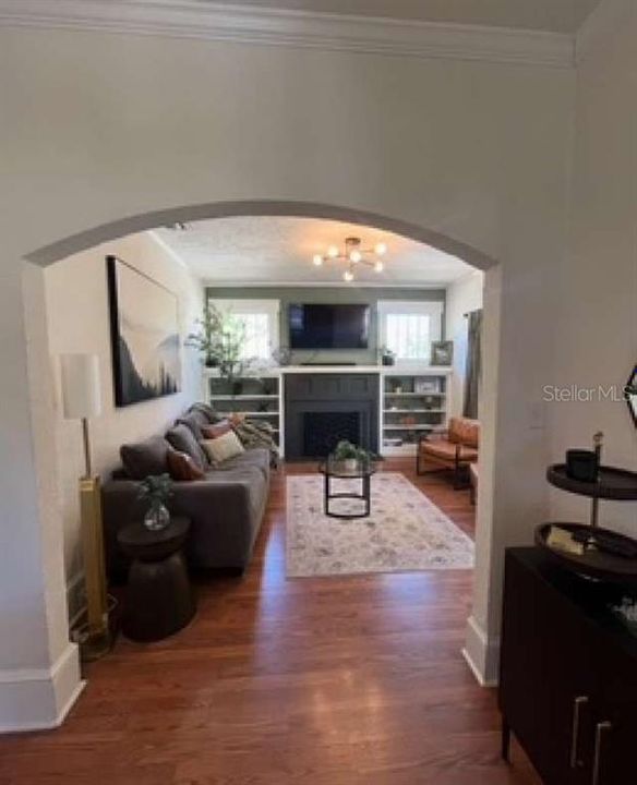 For Sale: $450,000 (3 beds, 2 baths, 1400 Square Feet)